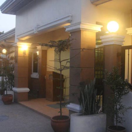 אנגלס Balibago Villa Hotel מראה חיצוני תמונה