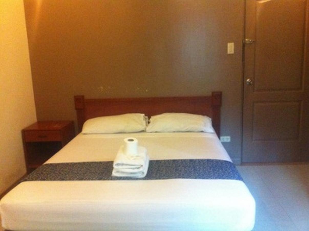 אנגלס Balibago Villa Hotel מראה חיצוני תמונה
