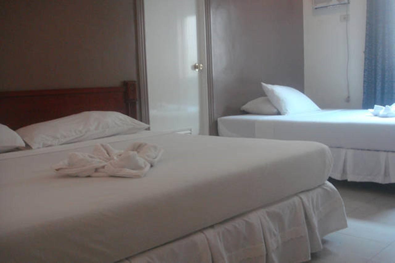 אנגלס Balibago Villa Hotel מראה חיצוני תמונה