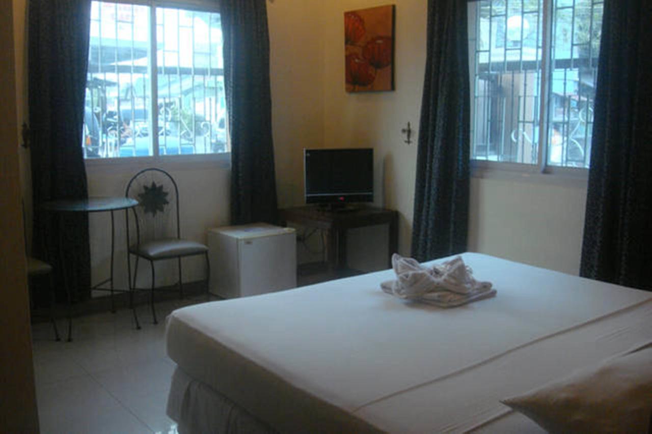 אנגלס Balibago Villa Hotel מראה חיצוני תמונה