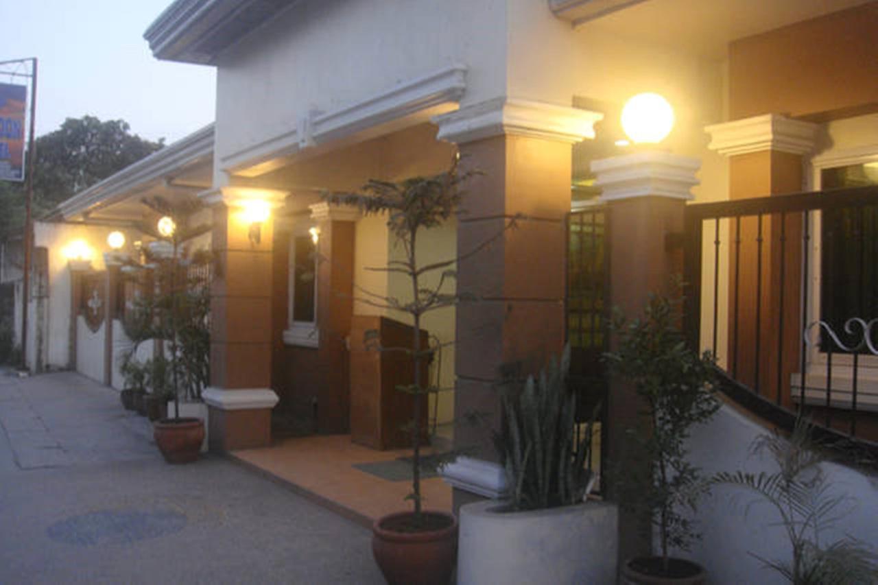 אנגלס Balibago Villa Hotel מראה חיצוני תמונה