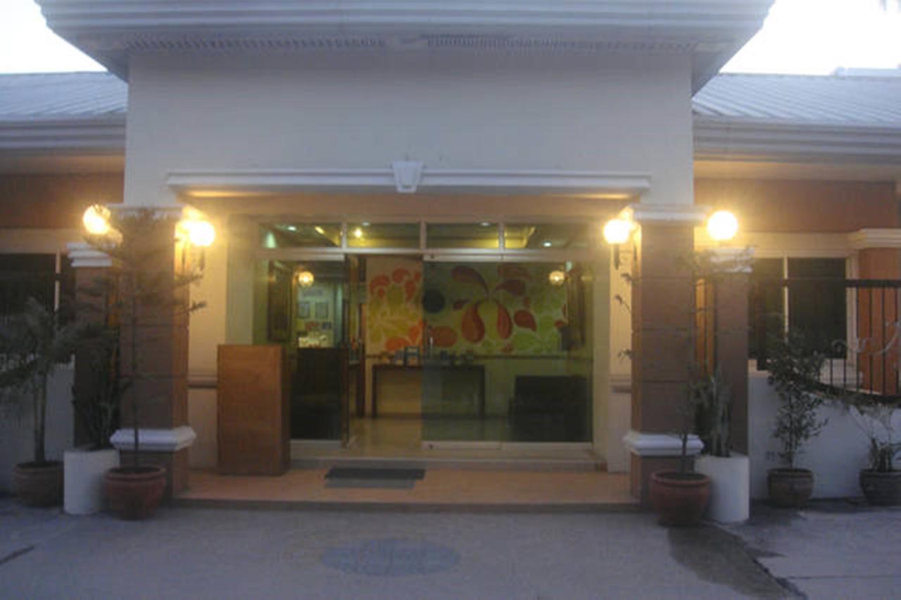אנגלס Balibago Villa Hotel מראה חיצוני תמונה