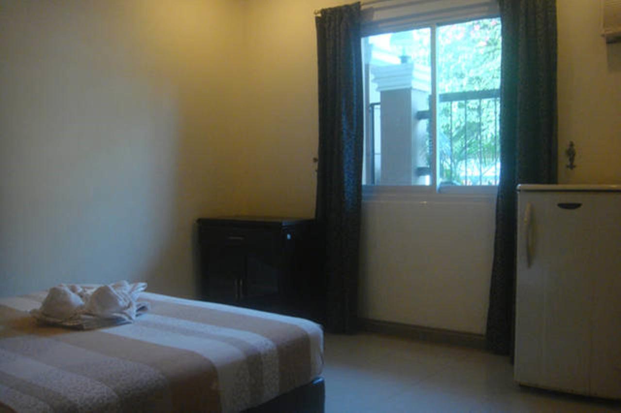 אנגלס Balibago Villa Hotel מראה חיצוני תמונה