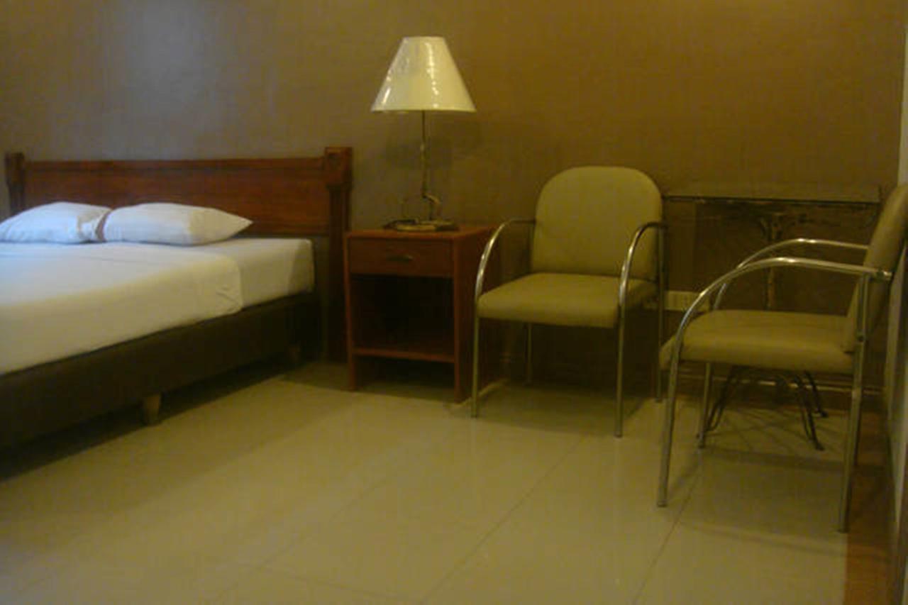 אנגלס Balibago Villa Hotel מראה חיצוני תמונה